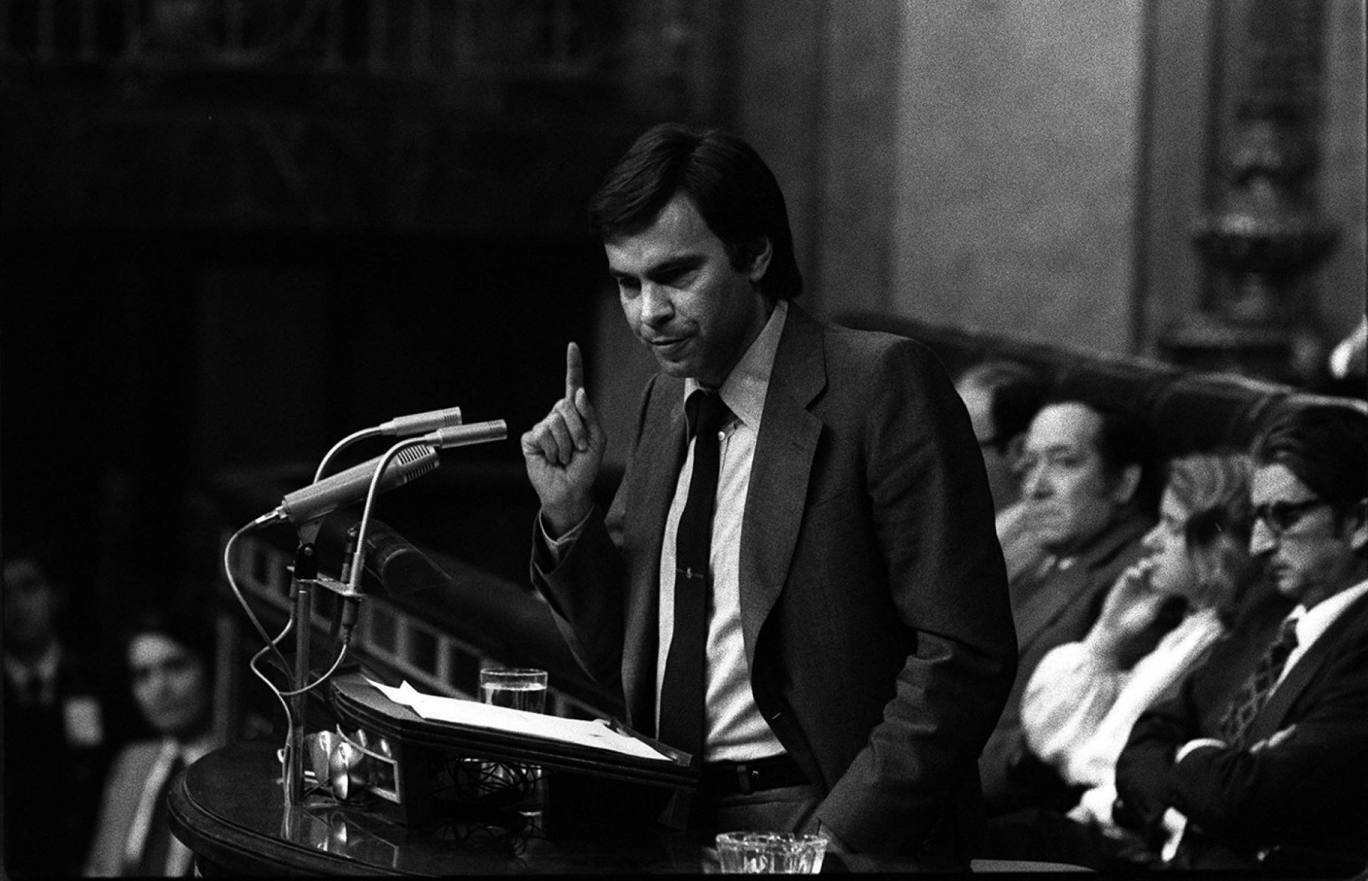 Felipe González durante el debate de la Moción de Censura.